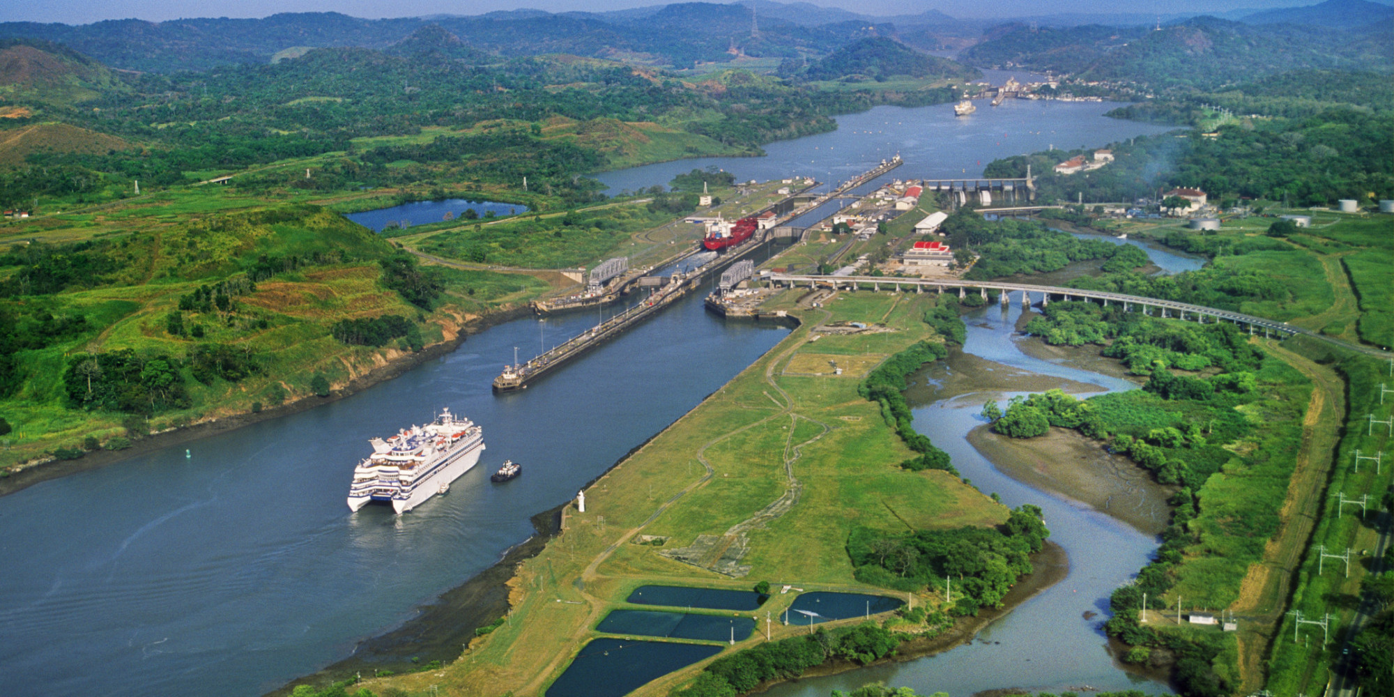 Explore Panama by Boat