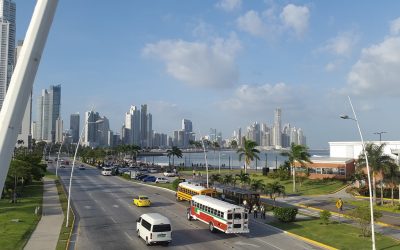 What’s the most efficient way to travel around Panama?
