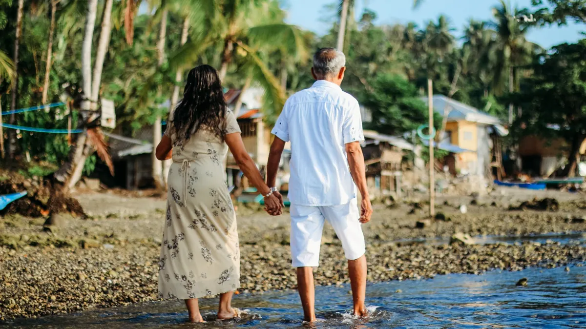 Senior couple planning to retire in Panama